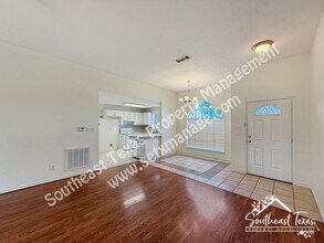 6030 Travis in Lumberton, TX - Building Photo - Building Photo