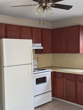 76 William St in East Hartford, CT - Foto de edificio - Building Photo