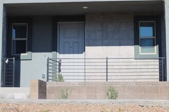 11737 Stone Curlew Ave in Las Vegas, NV - Foto de edificio - Building Photo