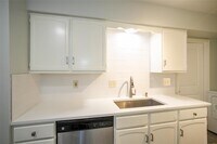 355 N Post Oak Ln photo'