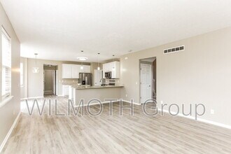 344 W Columbine Ln in Westfield, IN - Building Photo - Building Photo