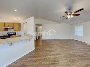 233 W Waterbury Dr in Meridian, ID - Building Photo - Building Photo