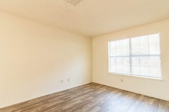 922 Fannin St in Denton, TX - Building Photo - Building Photo