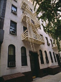 231 E 54th St in New York, NY - Building Photo - Building Photo