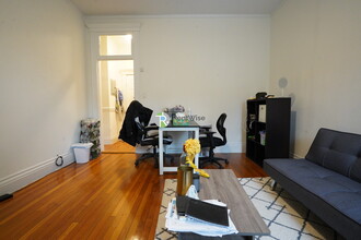 1298 Commonwealth Ave in Boston, MA - Building Photo - Building Photo