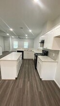 9329 Nyssa St-Unit -Unit A in Houston, TX - Building Photo - Building Photo