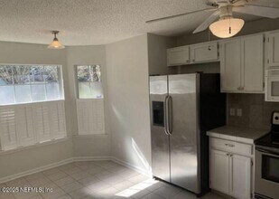 1819 Ashmore Green Dr in Jacksonville, FL - Building Photo - Building Photo