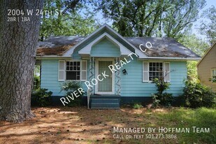 2004 W 24th Ave in Pine Bluff, AR - Building Photo