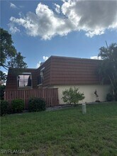 5245 Cedarbend Dr in Ft. Myers, FL - Building Photo - Building Photo