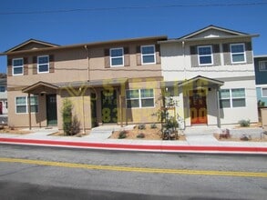 3039 Marina Drive - Marina in Marina, CA - Foto de edificio - Building Photo