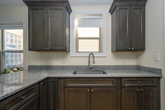 5501 W School St in Chicago, IL - Building Photo - Building Photo