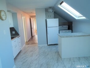 91 Holden St in Bristol, CT - Building Photo - Building Photo