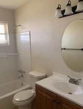 2641 Polk St in Hollywood, FL - Building Photo - Building Photo