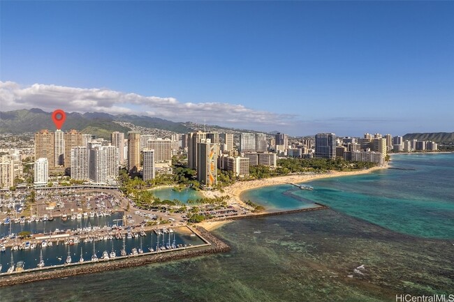 343 Hobron Ln, Unit 1-322 in Honolulu, HI - Building Photo - Building Photo