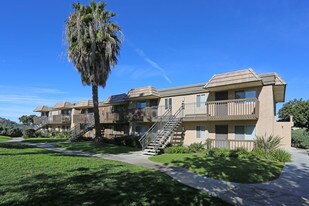 The Bluffs at Carlsbad Apartamentos