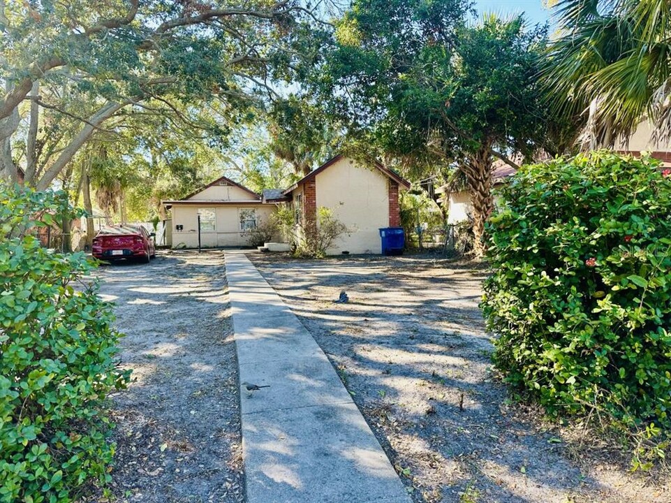 2345 13th St S in St. Petersburg, FL - Building Photo