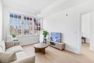 Lotus in Philadelphia, PA - Building Photo - Building Photo