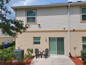 3846 Hampstead Ln in Lakeland, FL - Building Photo - Building Photo