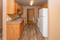 Sunrise Apartments in Sioux Falls, SD - Building Photo - Interior Photo