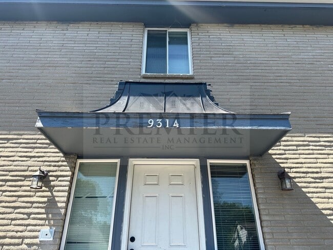 9314 Reeder Dr in Overland Park, KS - Building Photo - Building Photo