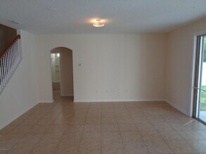 682 Candlebark Dr in Jacksonville, FL - Foto de edificio - Building Photo