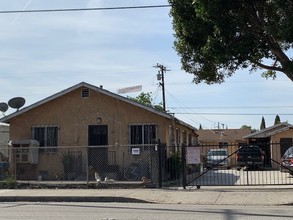 1532 W Compton Blvd in Compton, CA - Building Photo - Building Photo