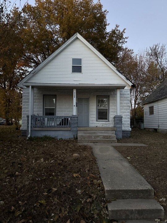 1145 W Calhoun Ave in Springfield, IL - Building Photo