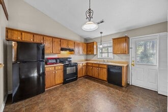 183 Corey Cir in Jacksonville, NC - Building Photo - Building Photo