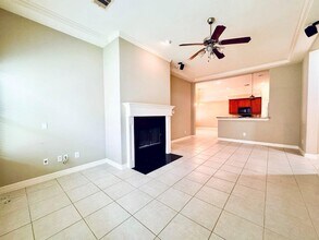 2715 Cresthollow Ln in Houston, TX - Building Photo - Building Photo