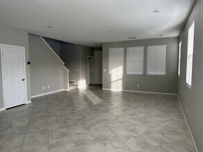 2456 Bagnara Pl in Henderson, NV - Building Photo - Building Photo
