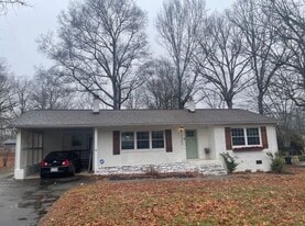 1302 Lancaster Ave in Monroe, NC - Building Photo