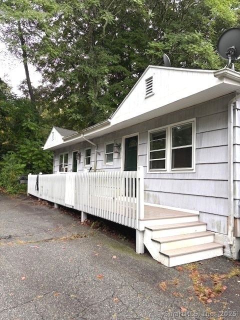 68 Middlesex Turnpike in Chester, CT - Building Photo - Building Photo