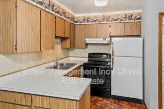 17754 Rosewood Dr in Lansing, IL - Building Photo - Building Photo