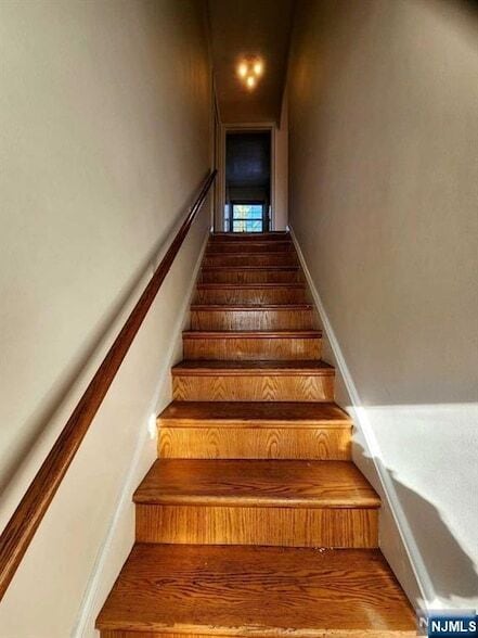 property at 63 W Hudson Ave