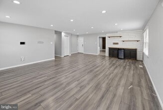 55 Ember Ln in Willingboro, NJ - Building Photo - Building Photo