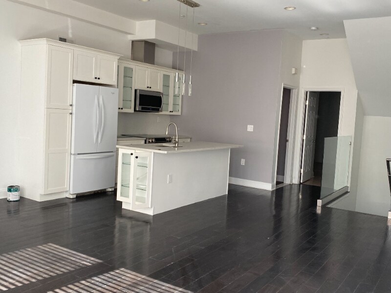 1213 Noble St in Philadelphia, PA - Building Photo