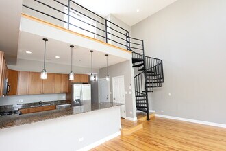 815 S Western Ave in Chicago, IL - Building Photo - Building Photo