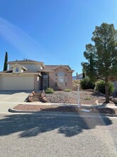 1404 Copper Ridge Dr in El Paso, TX - Foto de edificio - Building Photo