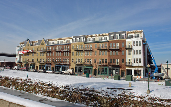 Front Street Lofts