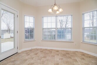 2553 Kanlow Dr in Nashville, TN - Foto de edificio - Building Photo