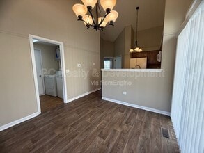 1652 Cesario Dr in Hampshire, IL - Building Photo - Building Photo