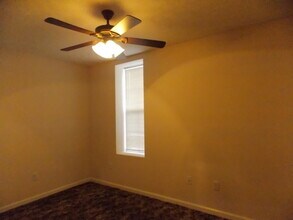 311 N Douglas St, Unit 2 in Saint Jacob, IL - Building Photo - Building Photo