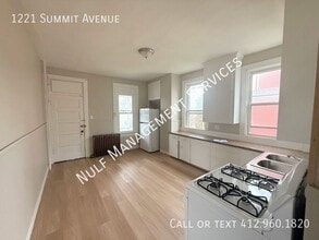 1221 Summit Ave in Monessen, PA - Building Photo - Building Photo