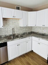 2949 Laverne Dr in Cincinnati, OH - Building Photo - Building Photo