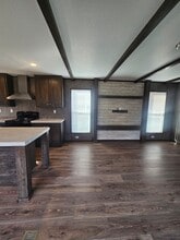 6501 Hwy 19 in Springtown, TX - Foto de edificio - Building Photo