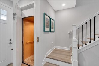 421 Gowdy Rd in Sarasota, FL - Foto de edificio - Building Photo