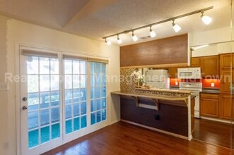 2105 St Michaels Dr in Arlington, TX - Building Photo - Building Photo