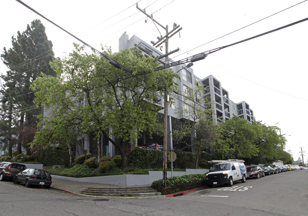 Weldon Apartments in Oakland, CA - Foto de edificio