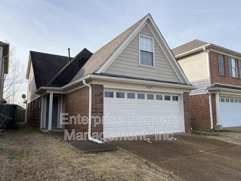 9089 Cinderhill Cove W in Memphis, TN - Building Photo