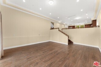 1630 Bridgeport Dr in Los Angeles, CA - Building Photo - Building Photo